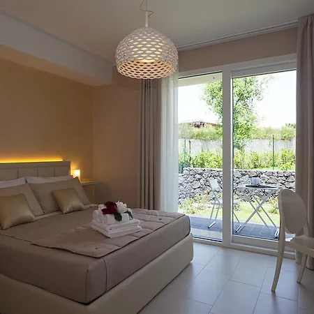 Etna Charme Bed & Breakfast *